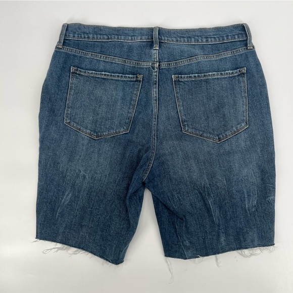 Old Navy High Rise Secret Slim Pocket Distressed Jean Shorts Size 12 Women’s - Picture 3 of 5